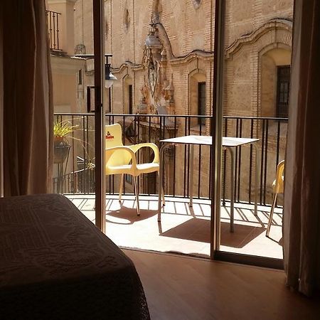 Hotel Meson El Numero Uno Antequera Chambre photo