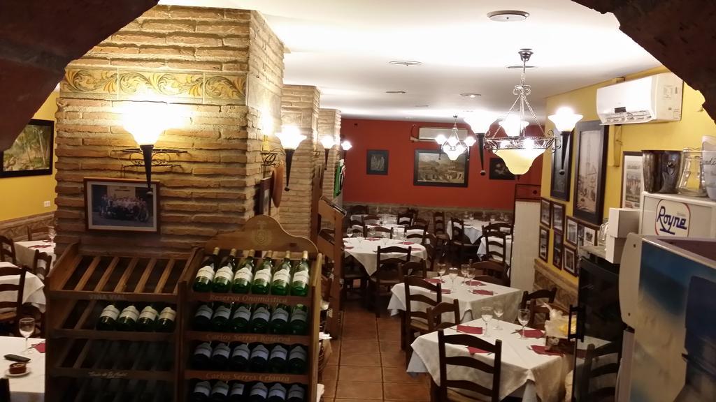 Hotel Meson El Numero Uno Antequera Extérieur photo